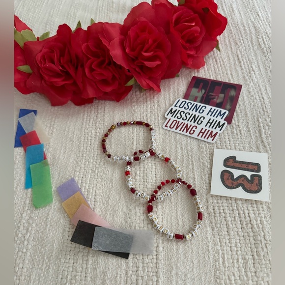 Red Taylor swift tiny letter bracelet set I bet you think about me confetti eras - Picture 8 of 8